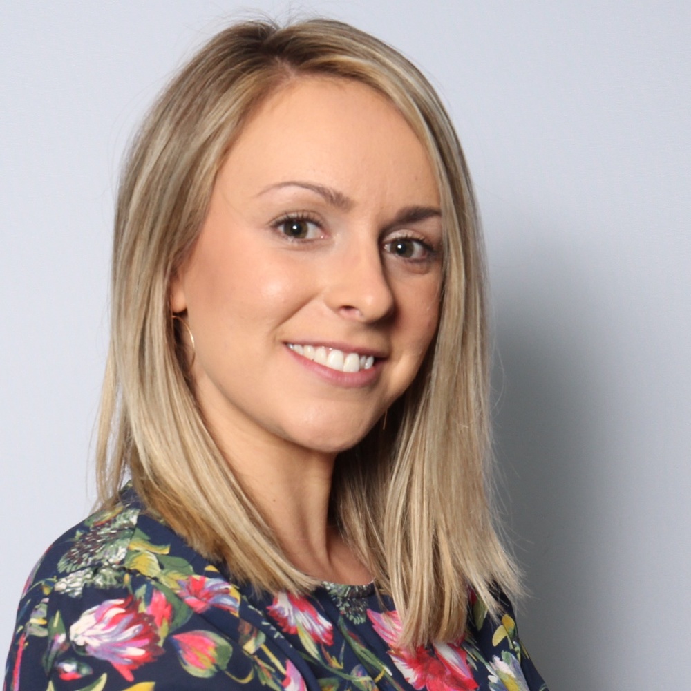 Meet your Posher, Adra